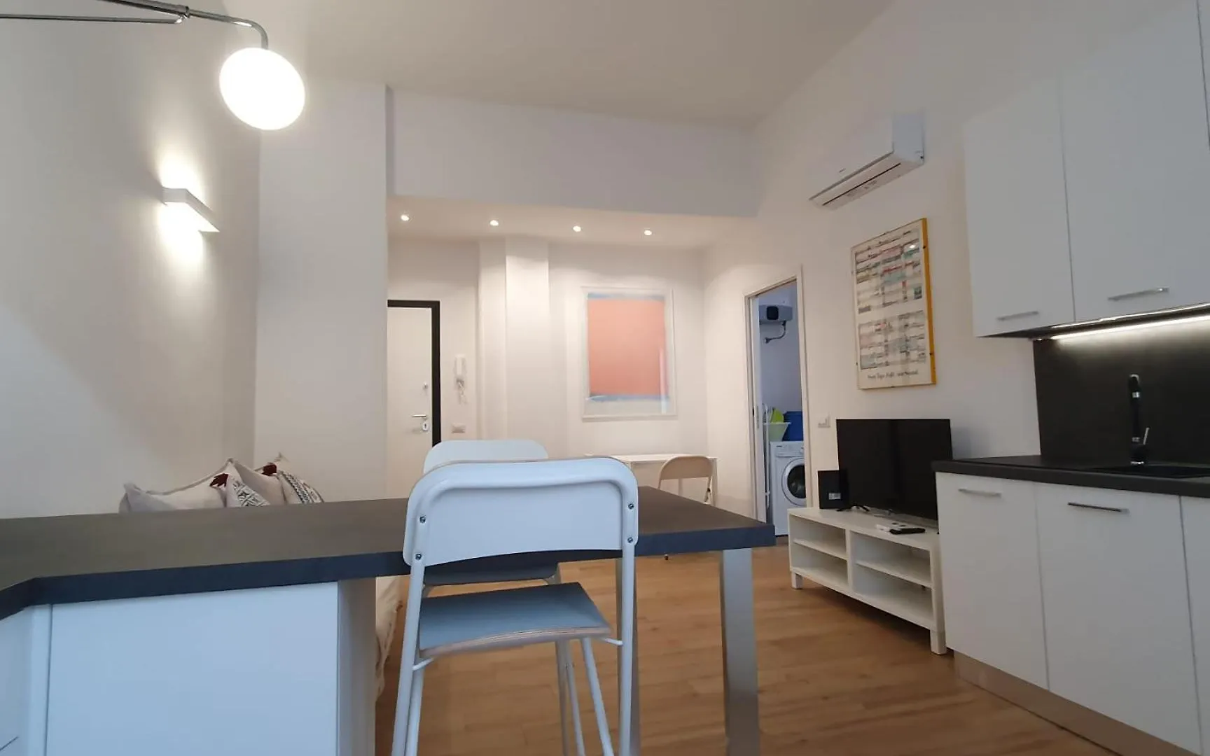 Appartamento Bnbutler - Grasselli, 8 - Comfy And Newly Renovated Milano 0*,  Italia